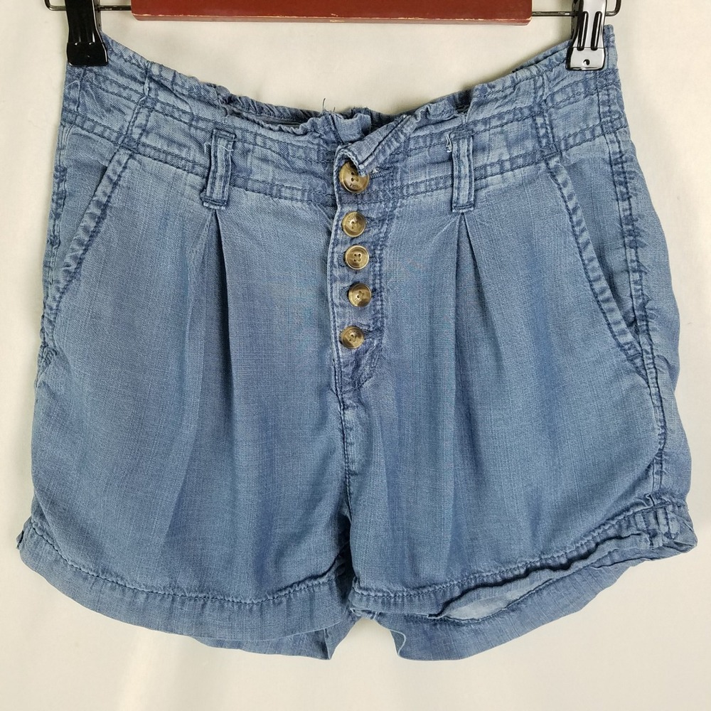 American‎ Eagle Outfitters Chambray Button Fly Pleated Shorts Womens Size 0